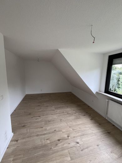 Kinderzimmer/Büro 