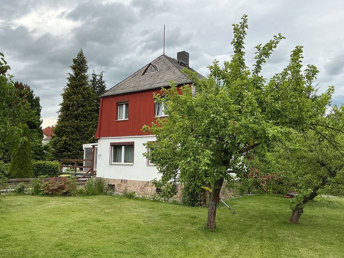 Charmantes Haus mit großem Garten und viel Potenzial – Foto 3