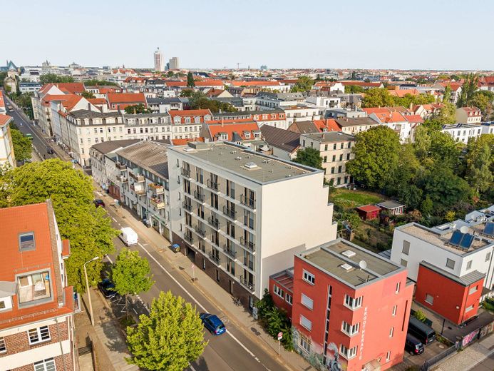 ** Modernes, vollmöbliertes 1-Zimmer-Apartment mit EINBAUKÜCHE und gemeinschaftlicher DACHTERRASSE ** – Außenansicht IV