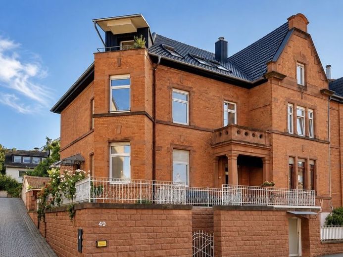 Gepflegte, schicke Altbauwohung mit Charme in Stadtnähe – Foto 1