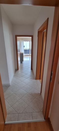 ETW (3 Zimmer/103,23qm) Neu-Ulm/Wiley - charmant, hell, in Premium-Lage(Peter Biebl Park) – 1. Flur, re->li zur Küche