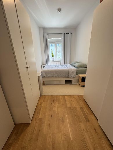 Bezugsfreie 2-Zimmer-Wohnung in Prenzlauer Berg mit EBK & Balkon – Schlafzimmer