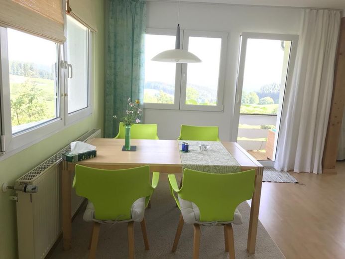 Haus für Individualisten + Genießer – EG Essen und Balkon