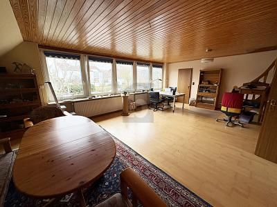 ATTRAKTIVE LAGE UND VIEL PLATZ – 1776177725_8d377b.jpg