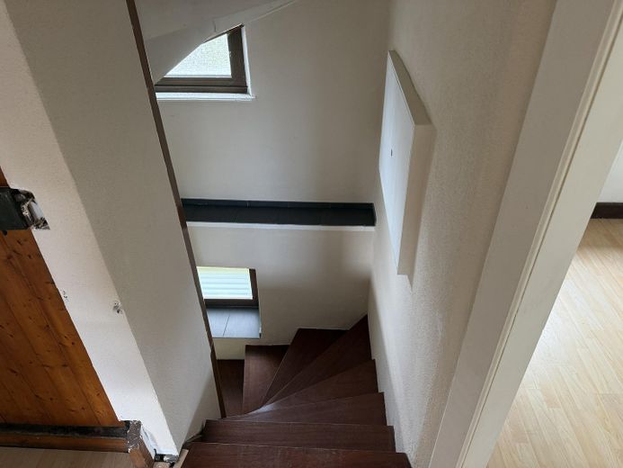 Gut erhaltenes Bauernhaus sucht neue Liebe – Flur (OG)