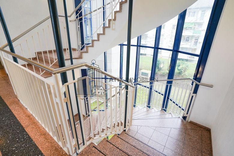 ATIK: Flexible Büro-/Schulungsräume - provisionsfrei – Treppenhaus