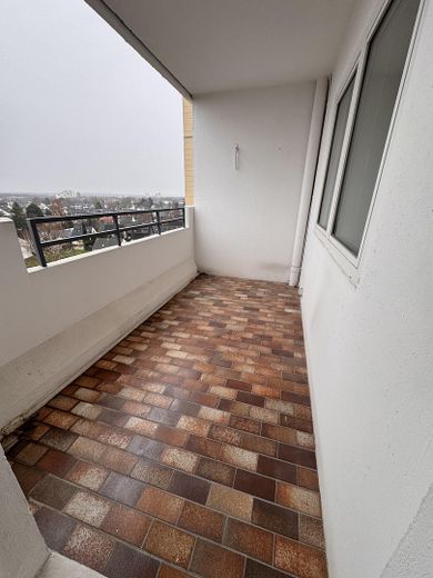 Moderne 3-Zimmer Wohnung mit Balkon im 10. OG in Köln-Eil (Porz) – Balkon