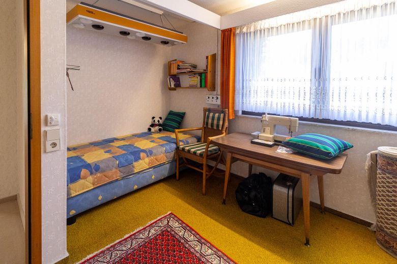 bungalow dal design moderno – Büro oder Kinderzimmer