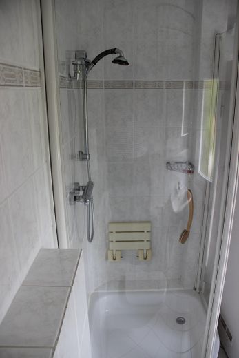 Bezugsfertig Reihenhaus_Hannover-Kichrode_Erbpacht aktuallisiert bis 2072_von privat – Foto 16