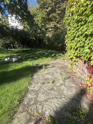 Seelze Zentrum, 2 bina, 4 bağımsız bölüm, birçok olanak – Garten