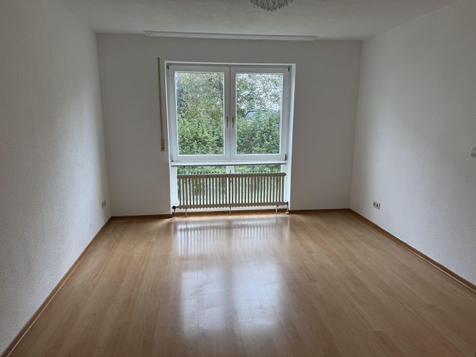 3,5-Zimmer-Wohnung mit Balkon & Garage – ideal für Grenzgänger (Nähe Rafz) – Foto 14