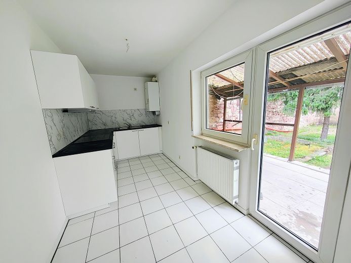 Wohnung im EG mit Terrasse und Gartenzugang – फोटो 2