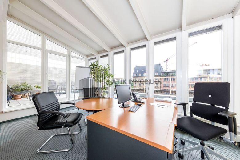 ATIK: Klimatisierte Büroflächen mit Dachterrasse und exklusivem Wasserturmblick - provisionsfrei – Innenansicht