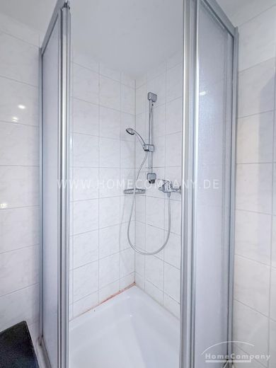 14050 HomeCompany Dresden مفروش/مؤثث شقة جميلة من 3 غرف في فايسن هيرش مع استخدام الحديقة بحد أقصى 3 أشخاص – 06769c9595d52067d46a9da52e4f0145bbd3435c.jpg
