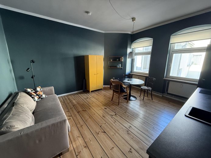Akazienkiez'de 1.5 odalı daire – Fotoğraf 4