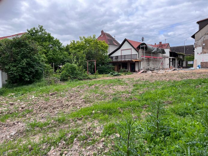 Bauplatz für Ihr Traumhaus – Blick von Ost nach West