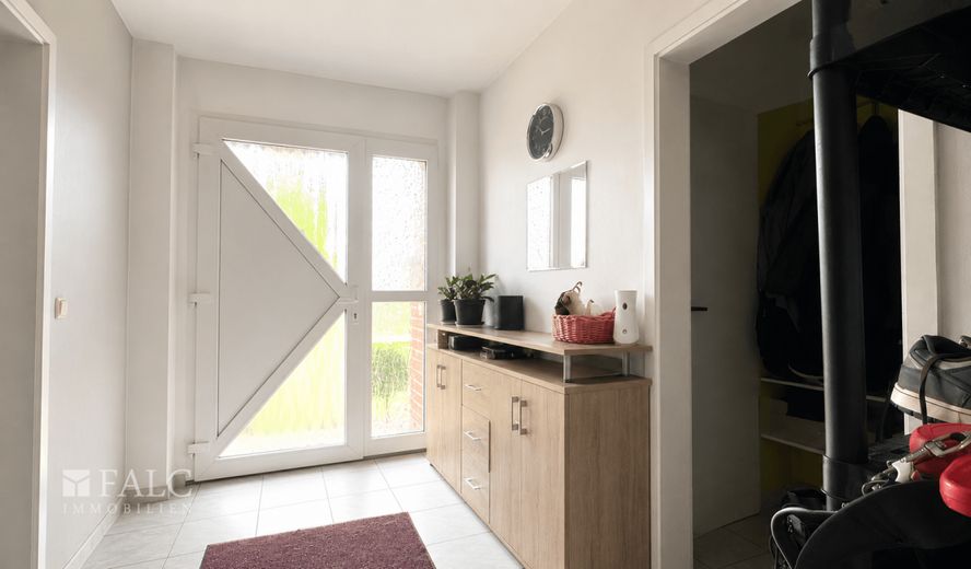 ***Reihenendhaus mit viel Platz und großem Garten in ruhiger Wohnlage*** – Flur