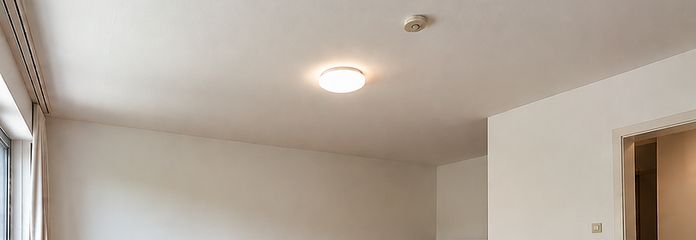 Senza provvigione - Luminoso appartamento di 1,5 locali con posto auto e ottimi collegamenti con i mezzi pubblici – Wohnzimmer Möblierungsbeispiel