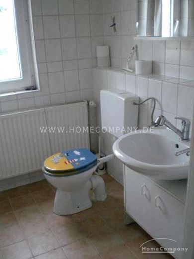 Isernhagen, Modernize edilmiş, eşyalı 3 odalı şirket dairesi, büyük otopark, mangal ve bahçe kullanımı, 6 kişiye kadar – e64ba9581fad3abf722ec40698c04d214c6ec6de.jpg