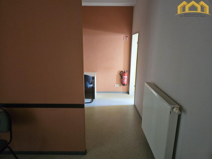 Atrakcyjna powierzchnia użytkowa w Brunnenpassage – idealna dla fryzjera, kosmetyki lub usług – Zdjęcie 8
