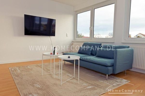 Schöne, großzügig geschnittene 2 Zi.Whg., möbliert, 2. OG (DG, wenig Schrägen), mit Balkon.
