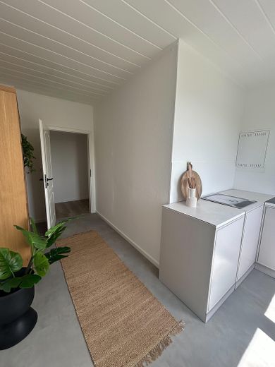 Perfekt für junge Leute, zentral gelegen, Gartenmitnutzung- 2 Zimmer Wohnung – Foto 9