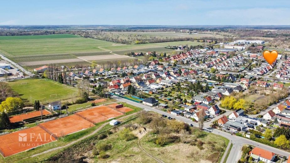 *Verk.* Attraktive Doppelhaushälfte in ruhiger Lage! – Nordwestansicht