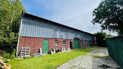 MULTI-GENERATION LIVING AND FARMSTEAD FOR THE FESTIVAL – 1747954004_62c69a.jpg
