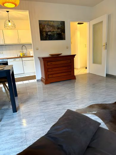 Luminoso apartamento en planta baja totalmente equipado cerca de Marktplatz Galerie Bramfeld – Foto 4
