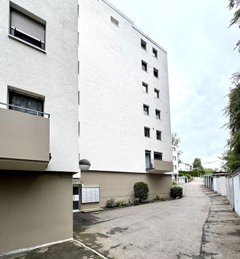 1,5 Zimmerwohnung mit Balkon, Aufzug und Garagenstellplatz in Blaustein-Klingenstein – Ansicht