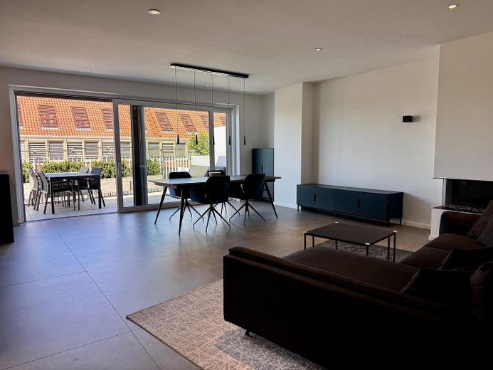 Penthouse met sauna, open haard, SmartHome, 2 TG-plaatsen direct bij het St. Franziskus-hospital – 09 Wohn-Essen