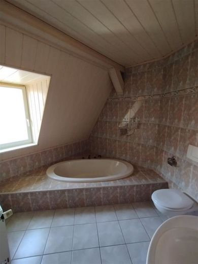 Großzügige 3-Zimmer mit EBK, großen Balkon und Laminat in zentraler Lage! – IMG_20240130_131337