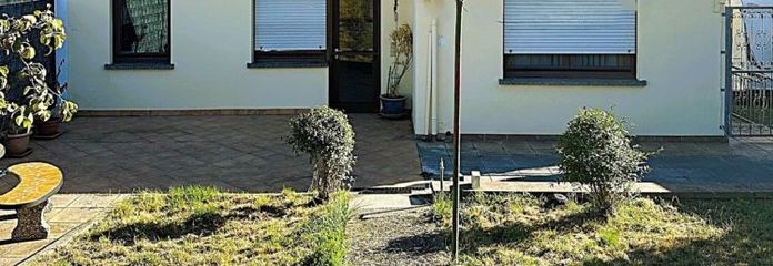 Großzügiges Zweifamilienhaus in ruhiger Lage in Bliesransbach
