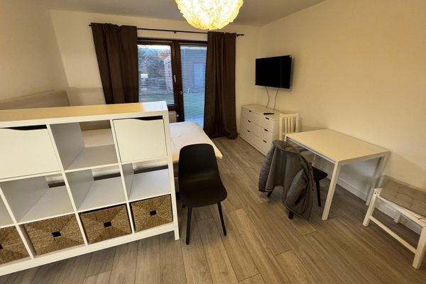 Apartamento de 1 habitación en Bovenden amueblado con balcón, ideal para estudiantes / solteros