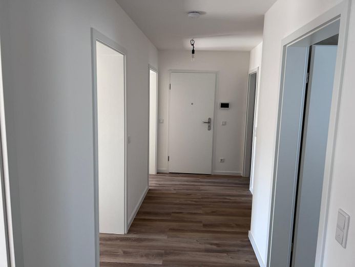 Hochwertige 3-Zimmerwohnung mit Erstbezug nach Kernsanierung – Ihr neues Zuhause auf Neubauniveau! – Flur/Diele
