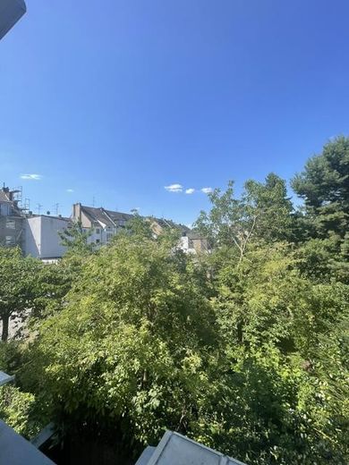 Sehr schöne 3-Zimmerwohnung mit Balkon in Eller! Bad mit Tageslichtfenster – Blick vom Balkon
