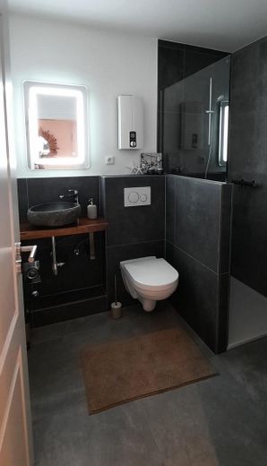 Einzigartige Ferienwohnung mit beidseitigem Ostseeblick-Toplage Orth/Fehmarn-provisionsfrei – Bad und Dusche