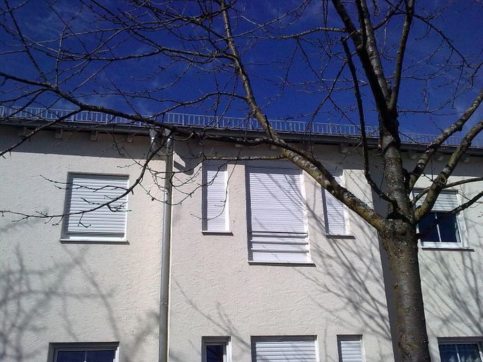 3-комнатная квартира с большим балконом в 82131 Гаутинге – Wohnung Ostseite außen 