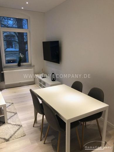 Appartamento moderno e bello di 2 locali, arredato, con balcone nel Westliches Ringgebiet. – d756c19020660170cccda6a81d60801bca3ea7bd.jpg