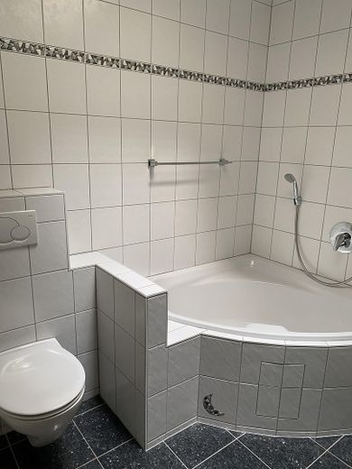 Casa a schiera di testa in posizione residenziale tranquilla a Untereisesheim – Bad 