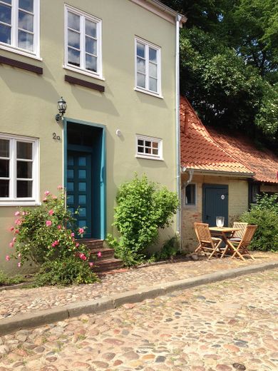 Hausansicht (rechts)