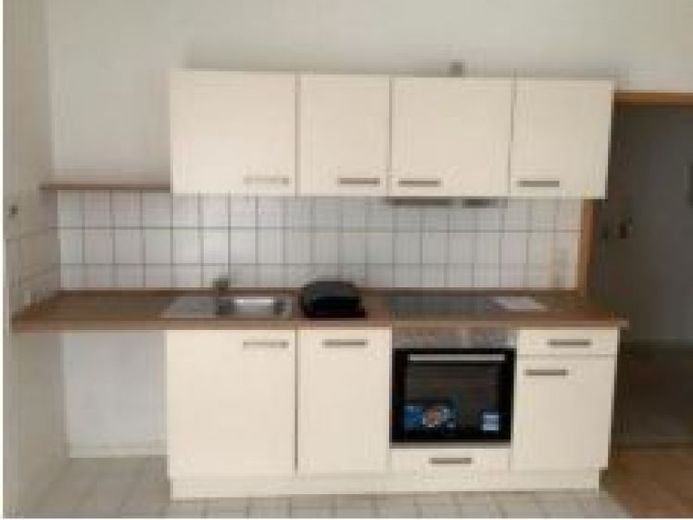 Studis & Azubis aufgepasst: Coole Bude mit Einbauküche + Balkon – Foto 1