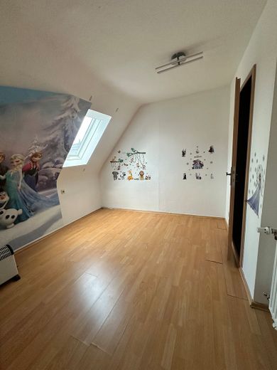 Ehemaliges Gasthaus mit viel Potenzial – Wohn- und Gewerbeimmobilie in 97900 Külsheim – Kinderzimmer Dachgeschoss
