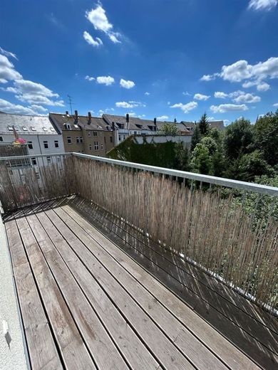 Großzügige und vermietete 2-Zi. mit Laminat, Balkon, EBK und Wanne in zentraler Lage – PHOTO-2024-07-09-15-19-39_3