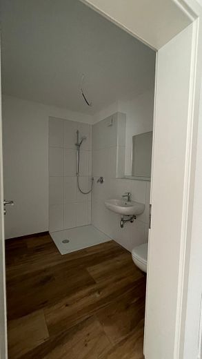 Ruime 6-kamerwoning op de hoge begane grond met twee terrassen in Weinsberg – Foto 13