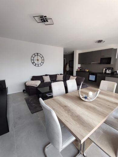 Moderne 65m² Wohnung mit Terrasse & Gartenanteil – Foto 9