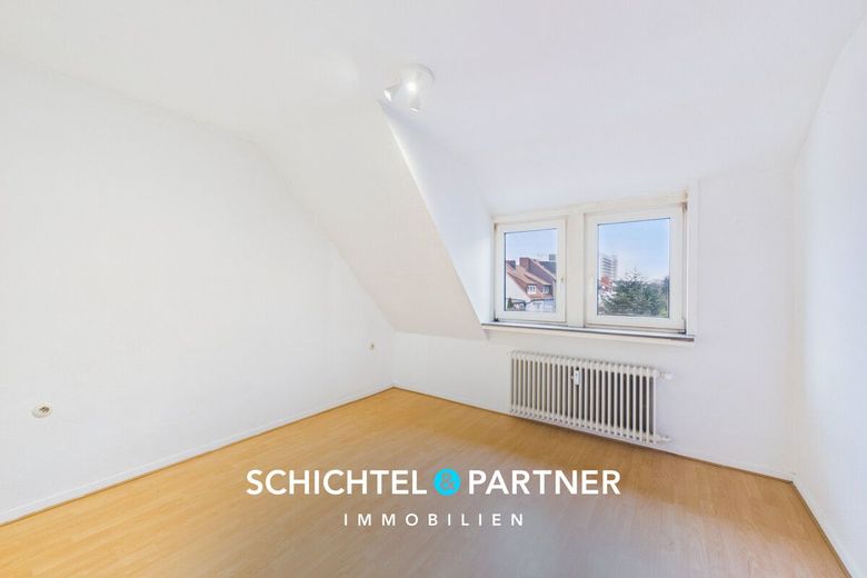 Hastedt | Libero subito: appartamento di 2-3 locali con grande potenziale di ampliamento – S&amp;P | Schlafzimmer