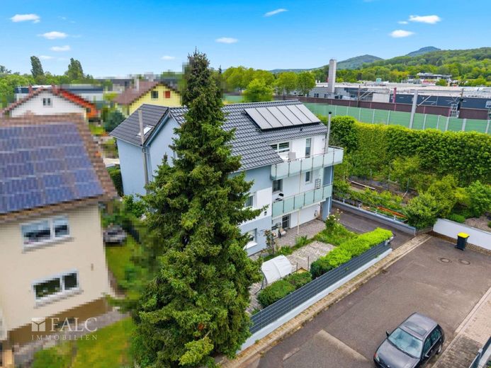 Wohnanlage mit 3 Wohneinheiten im Grünen - solide Mietrendite inklusiv !! – Außenansicht