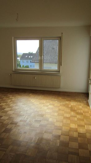 Ruhige zentrale 4,5-Zimmer-Wohnung mit großem Balkon 1. OG Herrenberg Ziegelfeld Wallbox Stellplatz – Schlafen