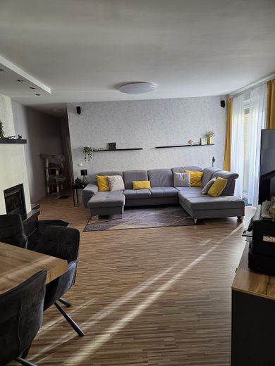 Appartement de 5 pièces entièrement rénové – Photo 1